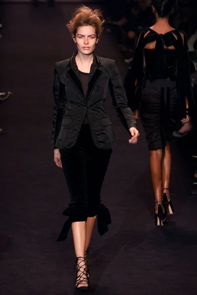 Look 5